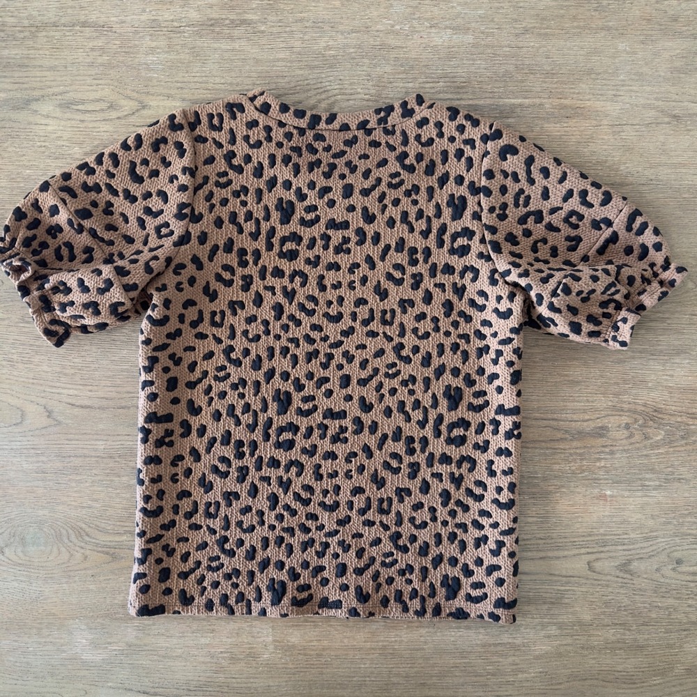 Anthropologie THML Leopard Print Textured Short Puff Sleeve Top-Women's Size S - Picture 8 of 8